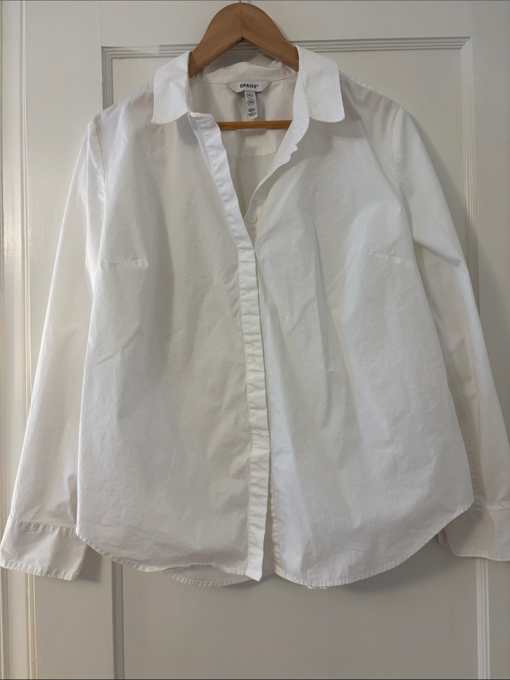 SPANX White Poplin No-Gape Tailored Shirt
